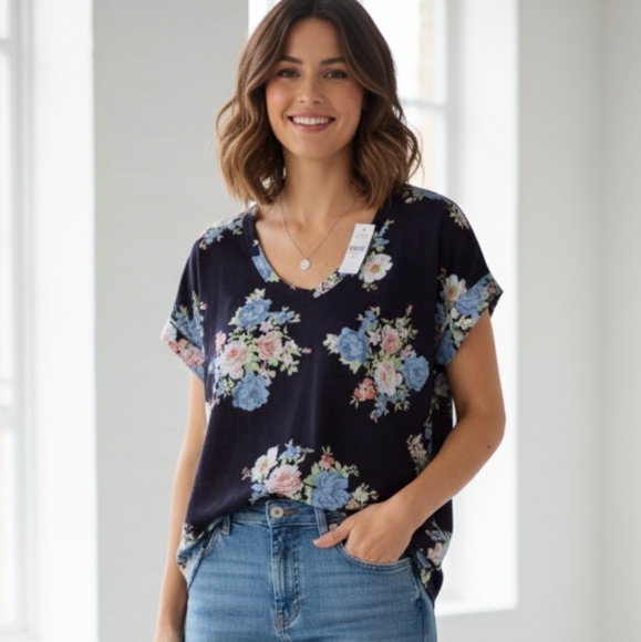 LOFT Tops - NWT Loft blue linen floral top M